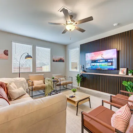 Modern Getaway Home - 3 Bedrooms 2,5 Baths - Houston, Bellaire, Katy, Richmond - Houston Chinatown, Little Saigon, King Bed